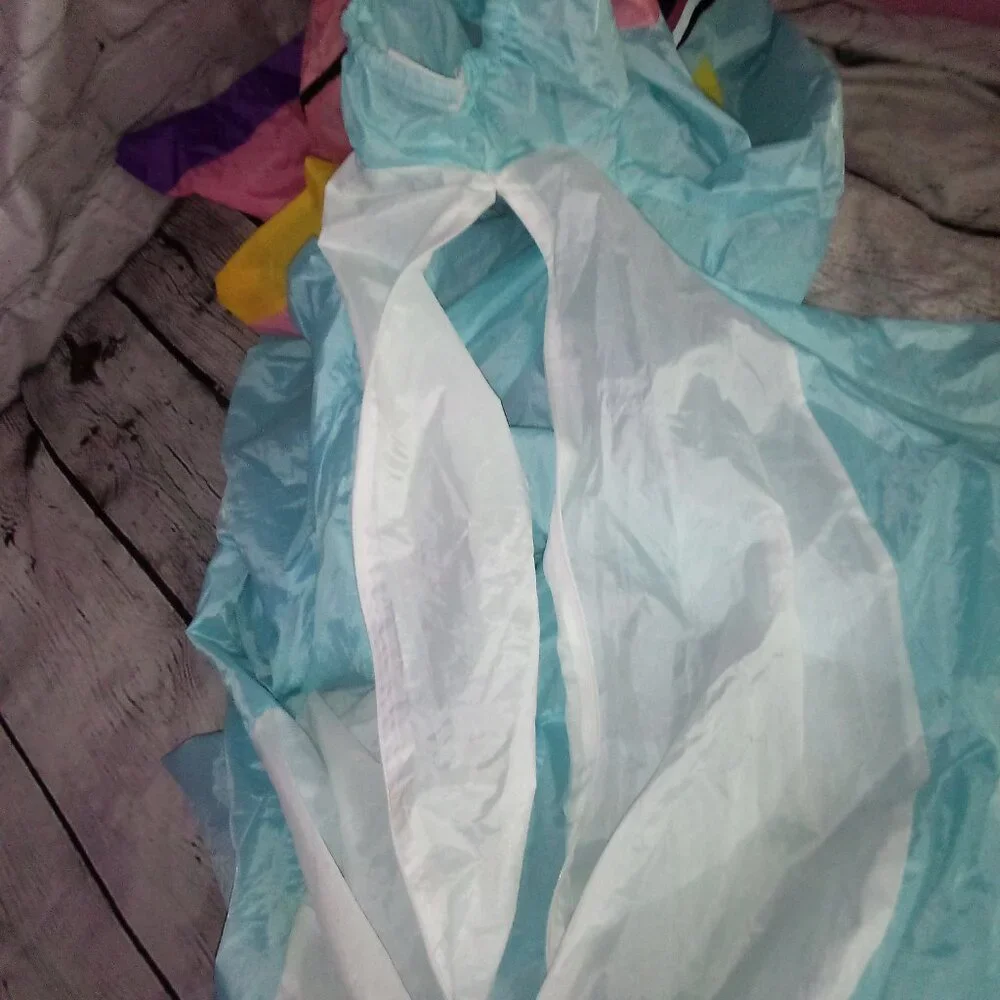 Inflatable unicorn costume Blue size 7 -10 yrs (no box) - Picture 7 of 9